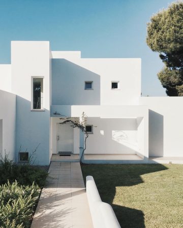 Navigating Complexity: Key Considerations for Hospitality and Retail Construction in Canada